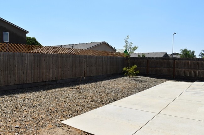 Building Photo - 686 Keenan Ct
