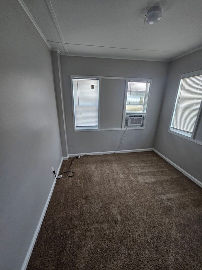 Building Photo - 529 Revere Rd