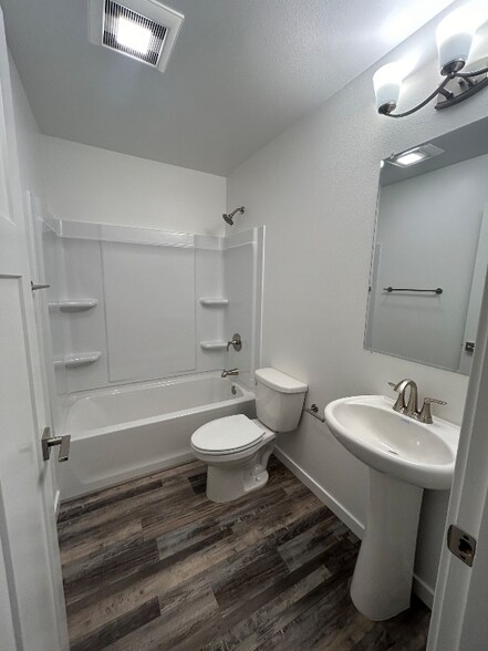 Building Photo - 6782 W Lilly Pad Cir