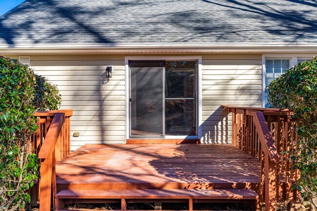 Building Photo - 2105 Quail View Trail