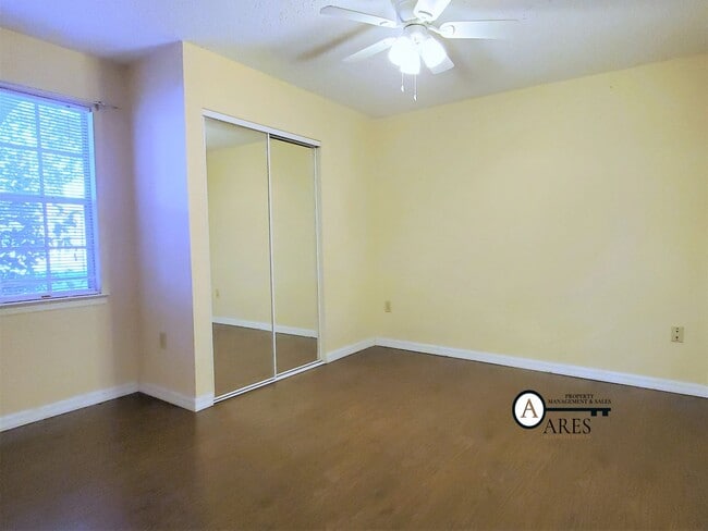 Building Photo - FOR RENT 2 BED 2 BATH CONDOMINIUM. AVAILABLE 1/10/2026.