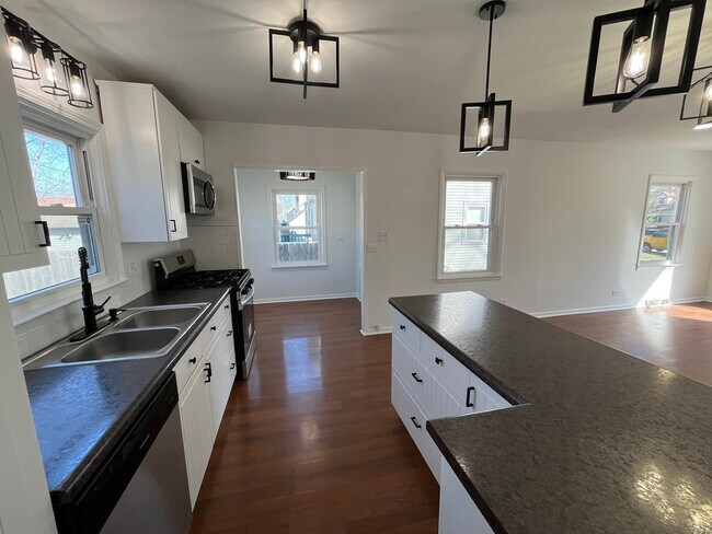 Building Photo - 3622 178th St