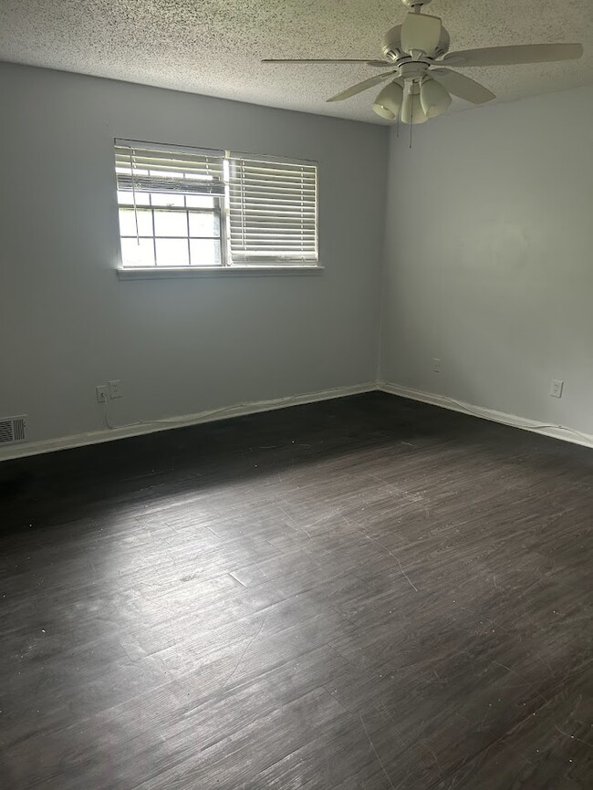 Building Photo - 6354 Shannon Pkwy