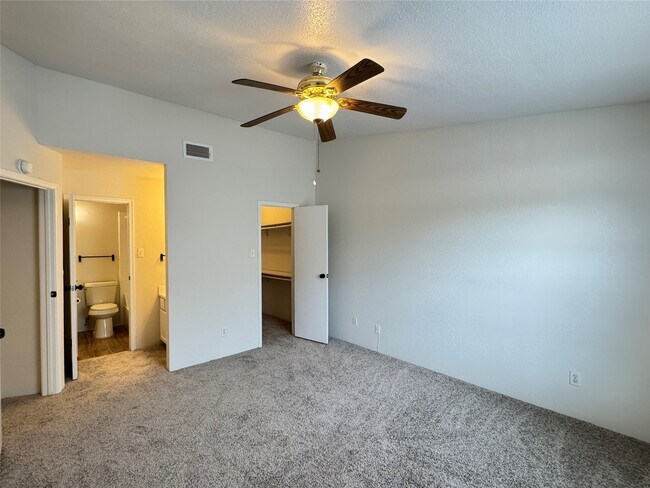 Building Photo - 6500 Sands Point Dr