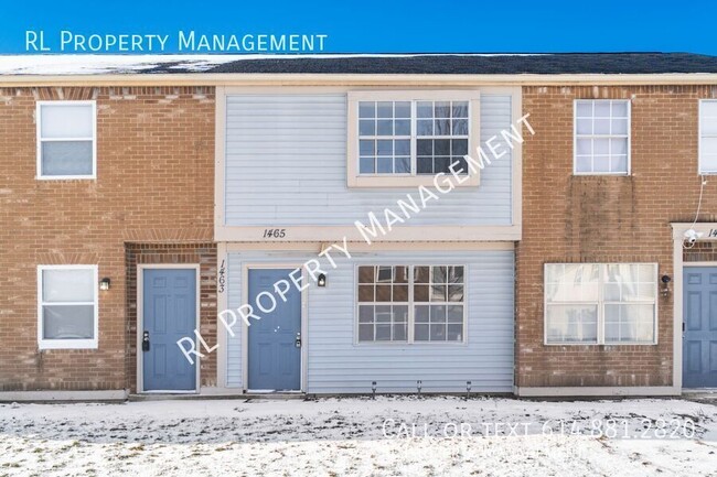 Primary Photo - Recently updated 2 bedroom/1.5 bath townhome