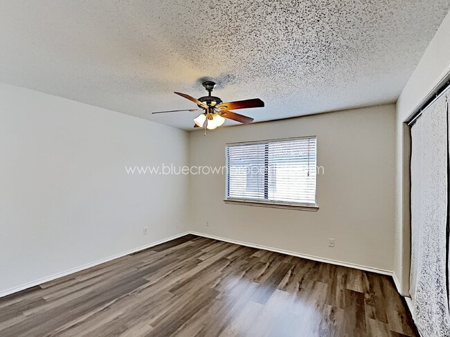 Building Photo - 13215 Emily Rd