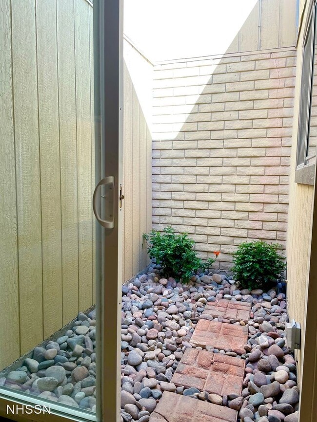 Building Photo - 3 br, 2 bath House - 3033 Saint George Str...