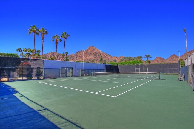 Building Photo - 48720 Santa Ursula St