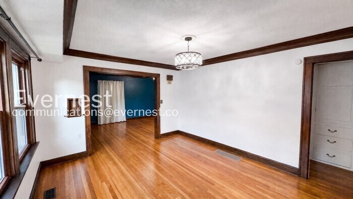 Building Photo - 6135 Holmes St