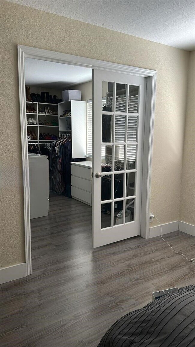 Building Photo - 1063 Sunflower Cir