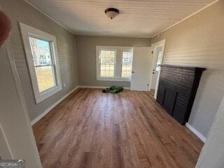 Building Photo - 221 N Forest Ave