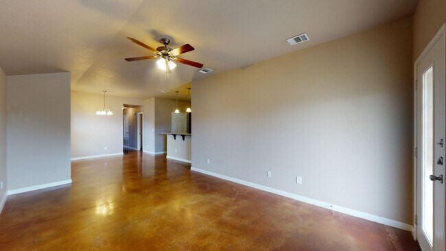 Building Photo - BEAUTIFUL DUPLEX IN HARKER HEIGHTS!!!