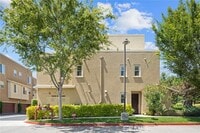 Building Photo - 13123 Park Pl