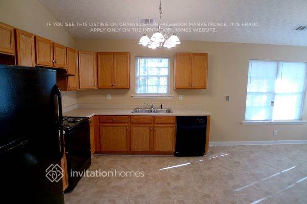 Building Photo - 387 Scenic Ln