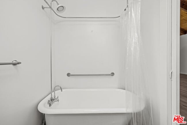 Building Photo - 11149 Hortense St