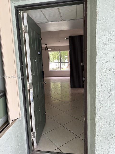 Building Photo - 3987 Carambola Cir N