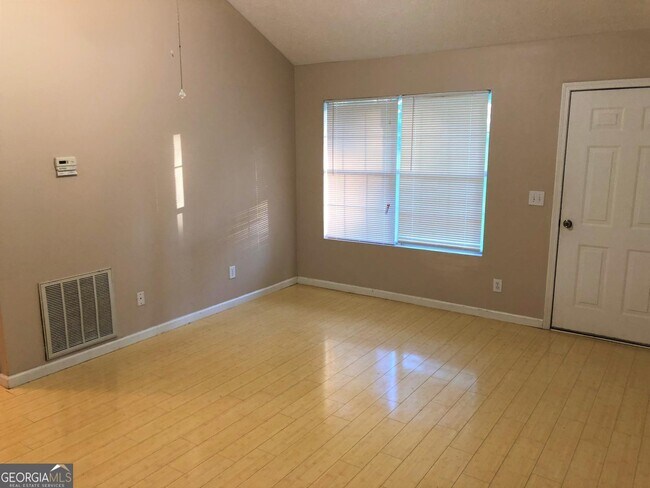 Building Photo - 39 Emmett Freeman Rd