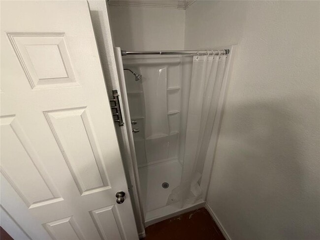 Building Photo - 16105 Fitchburg Cir