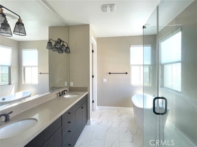 Building Photo - 4013 Highland Ct