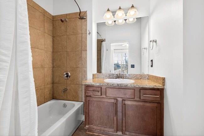 Building Photo - 2310 Elliott Ave