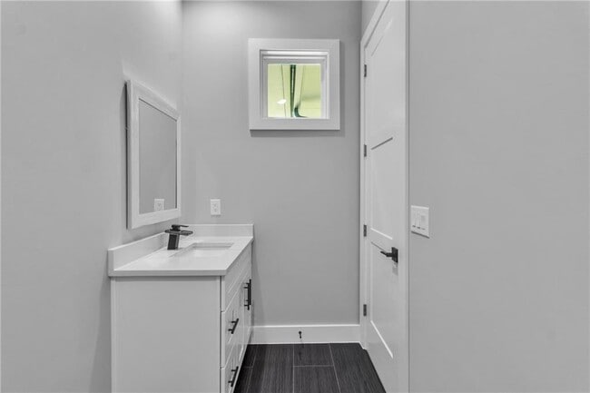 Building Photo - 3671 Hamilton Mill Rd