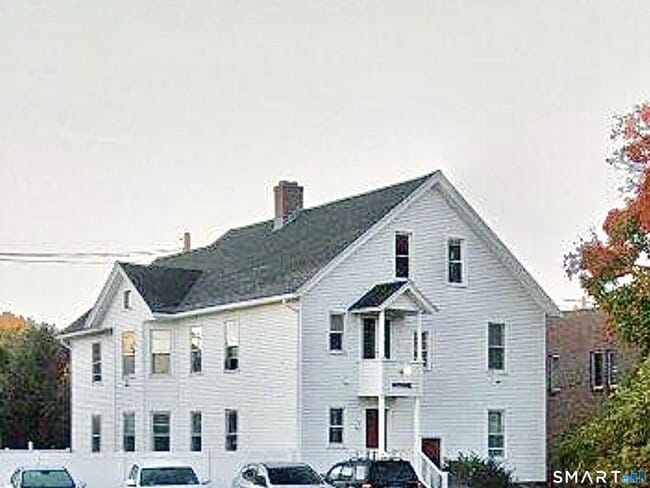 Building Photo - 81 School St