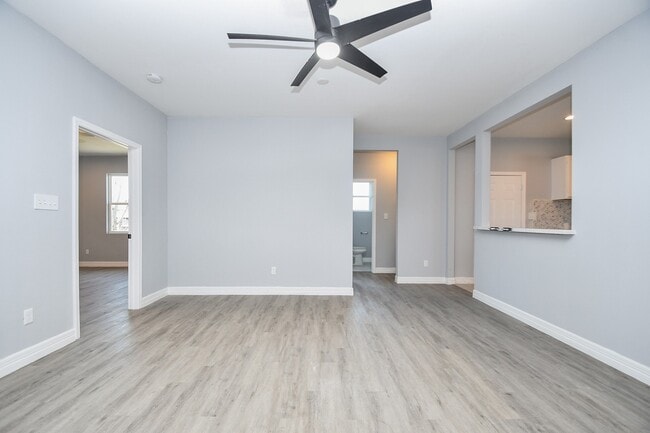 Building Photo - 10322 Rancho Bernardo Ln