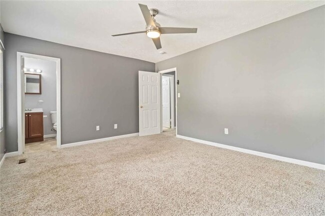 Building Photo - 6925 Cainwood Dr