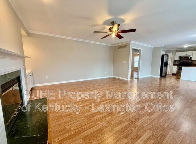 Building Photo - 552 Forest Hill Dr