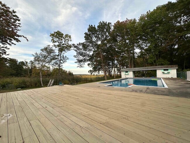 Building Photo - 38 Brimmer Ln