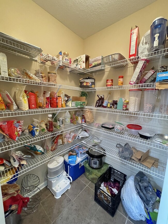 Building Photo - 7308 Sorrel Ct