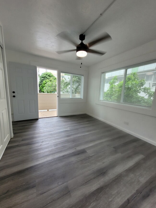 Building Photo - 454 Kuamo'o St