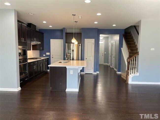 Building Photo - 806 Bristol Bridge Dr