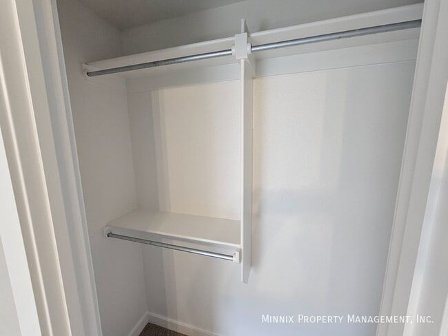 Building Photo - 2622 Tiffin Ave