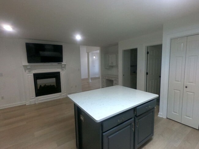 Building Photo - Charming Home in a Prime Columbia Location