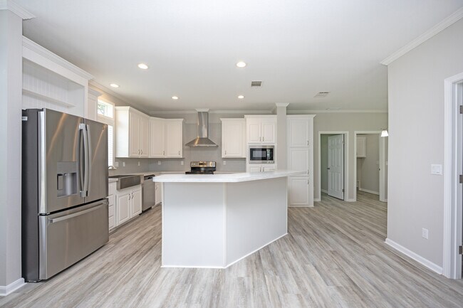 Building Photo - 1620 Killarney Ct