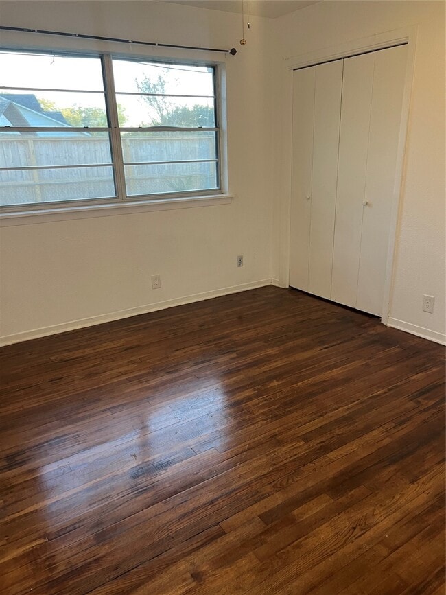 Building Photo - 721 S 3rd St