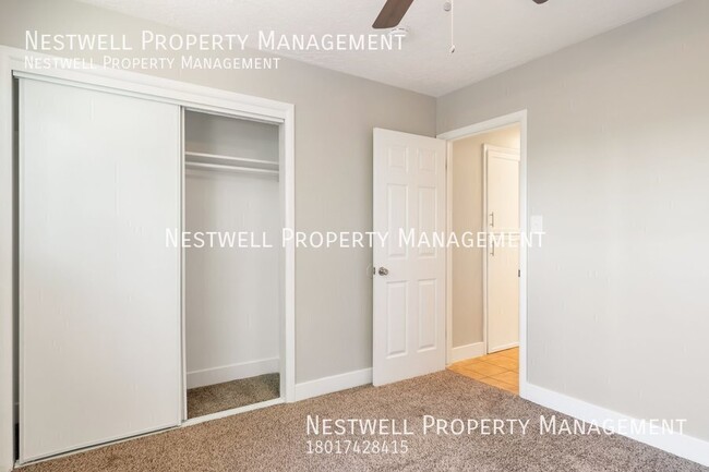 Building Photo - FREE 1ST MONTH'S RENT - Remodeled 2-bed Un...