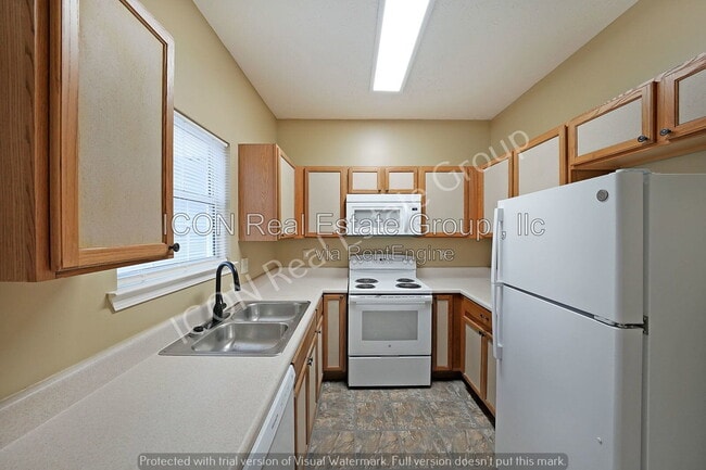 Building Photo - 27 Timber Ridge Dr