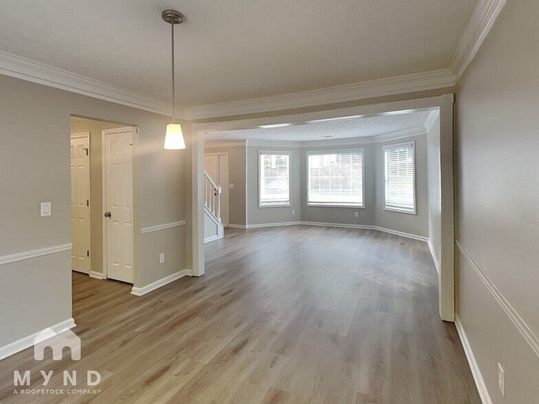 Building Photo - 7138 Lone Oak Trce