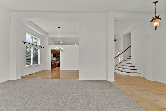 Building Photo - Beautiful large home with view of Pikes Peak in D-20 available now!
