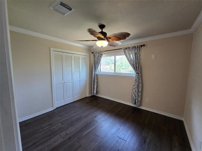 Building Photo - 9211 Kempwood Dr