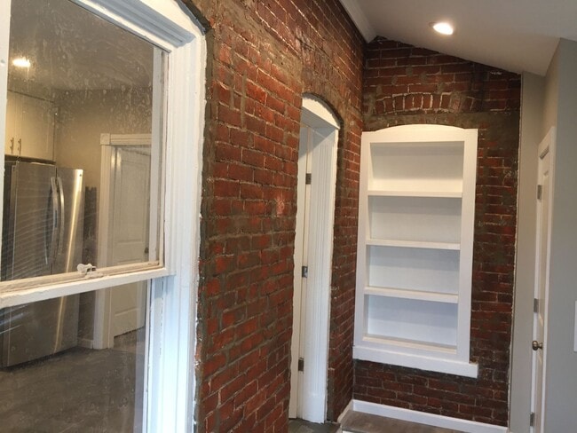 Building Photo - Don’t Miss Out – This Home Won’t Last Long!