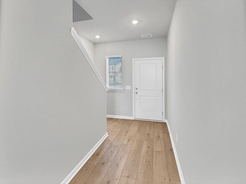 Building Photo - 639 Culpepper St