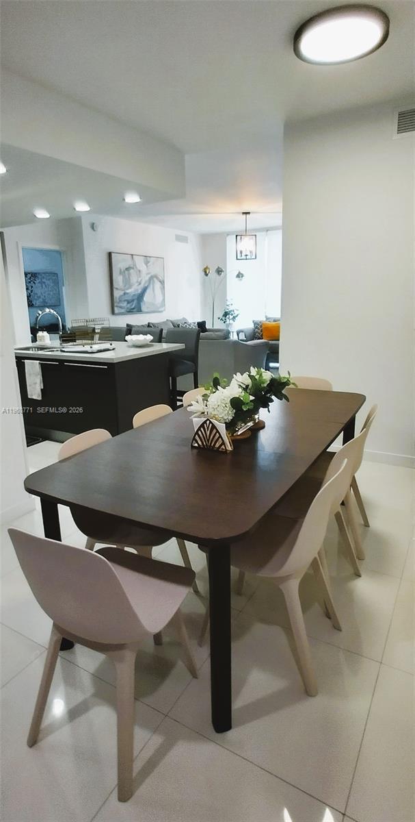 Building Photo - 7661 NW 107th Ave