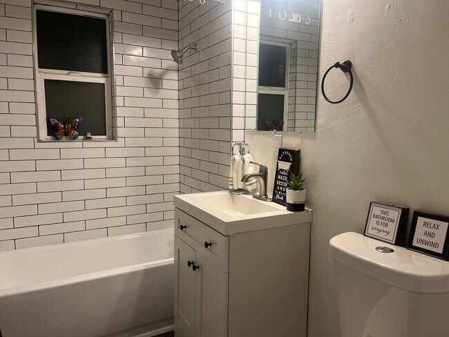 Interior Photo - Coronado Court Apartment Homes