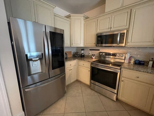 Building Photo - 1716 Annabella's Dr