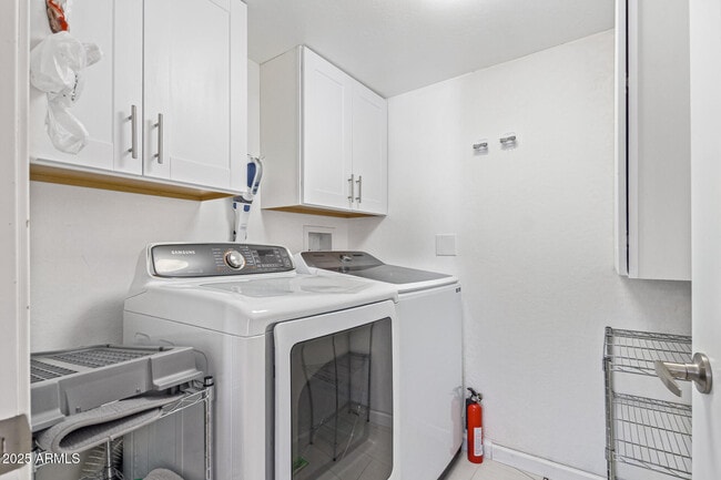 Building Photo - 5121 N Granite Reef Rd