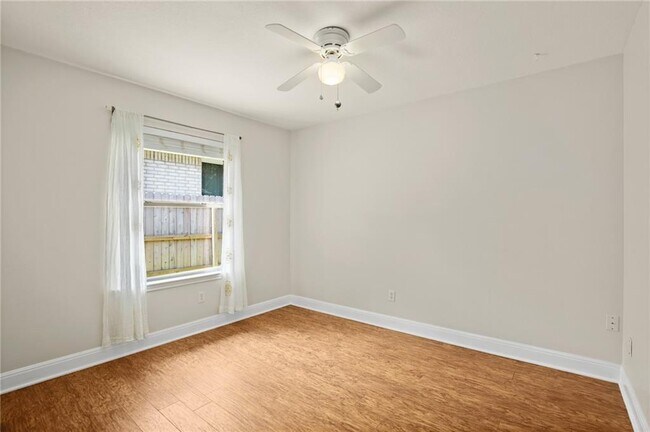 Building Photo - 8004 Cahill Dr