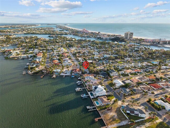 Building Photo - 284 44th Ave